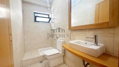 Moradia T5 Venda em Laranjeiro e Feijó,Almada