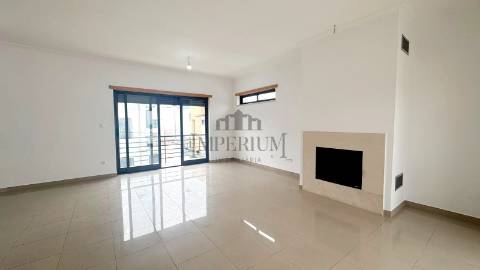 Moradia T5 Venda em Laranjeiro e Feijó,Almada