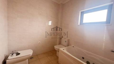 Moradia T5 Venda em Laranjeiro e Feijó,Almada