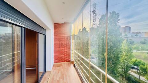 Apartamento T3 Venda em Odivelas,Odivelas