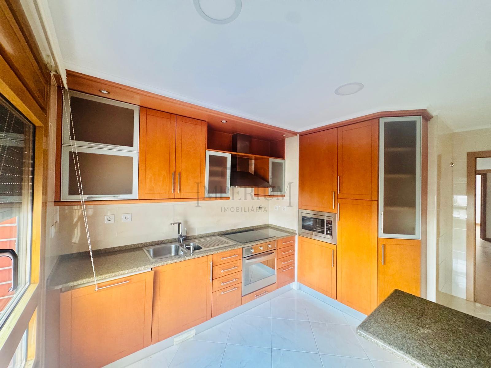 Apartamento T3 Venda em Odivelas,Odivelas