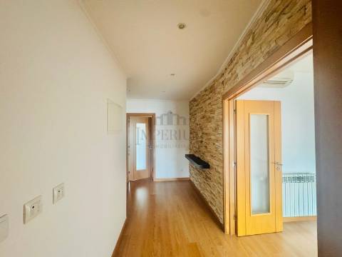 Apartamento T3 Venda em Odivelas,Odivelas