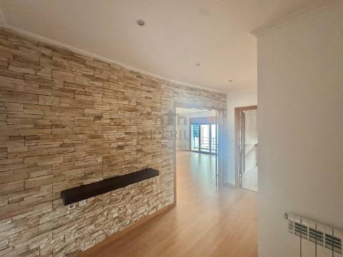 Apartamento T3 Venda em Odivelas,Odivelas