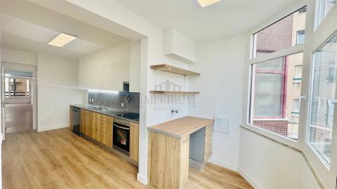 Apartamento T3 Venda em São Domingos de Benfica,Lisboa