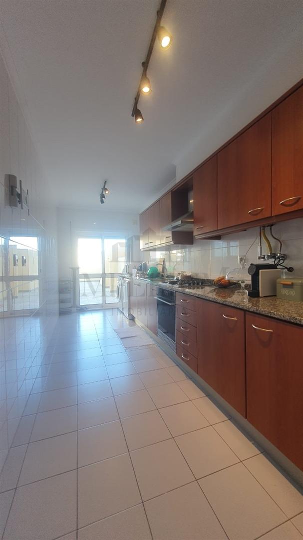 Quarto T2 Arrendamento em Alenquer (Santo Estêvão e Triana),Alenquer
