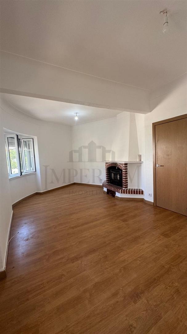 Apartamento T4 Venda em Rio de Mouro,Sintra
