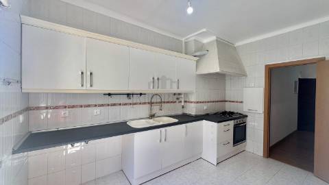 Apartamento T4 Venda em Rio de Mouro,Sintra