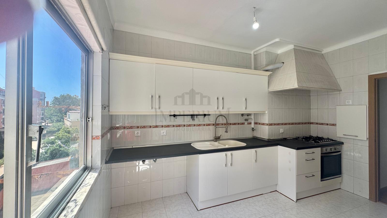 Apartamento T4 Venda em Rio de Mouro,Sintra