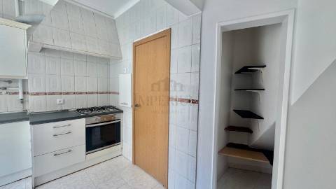 Apartamento T4 Venda em Rio de Mouro,Sintra