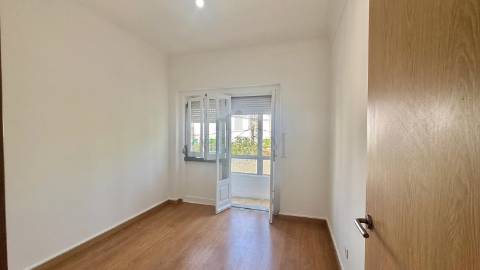 Apartamento T4 Venda em Rio de Mouro,Sintra