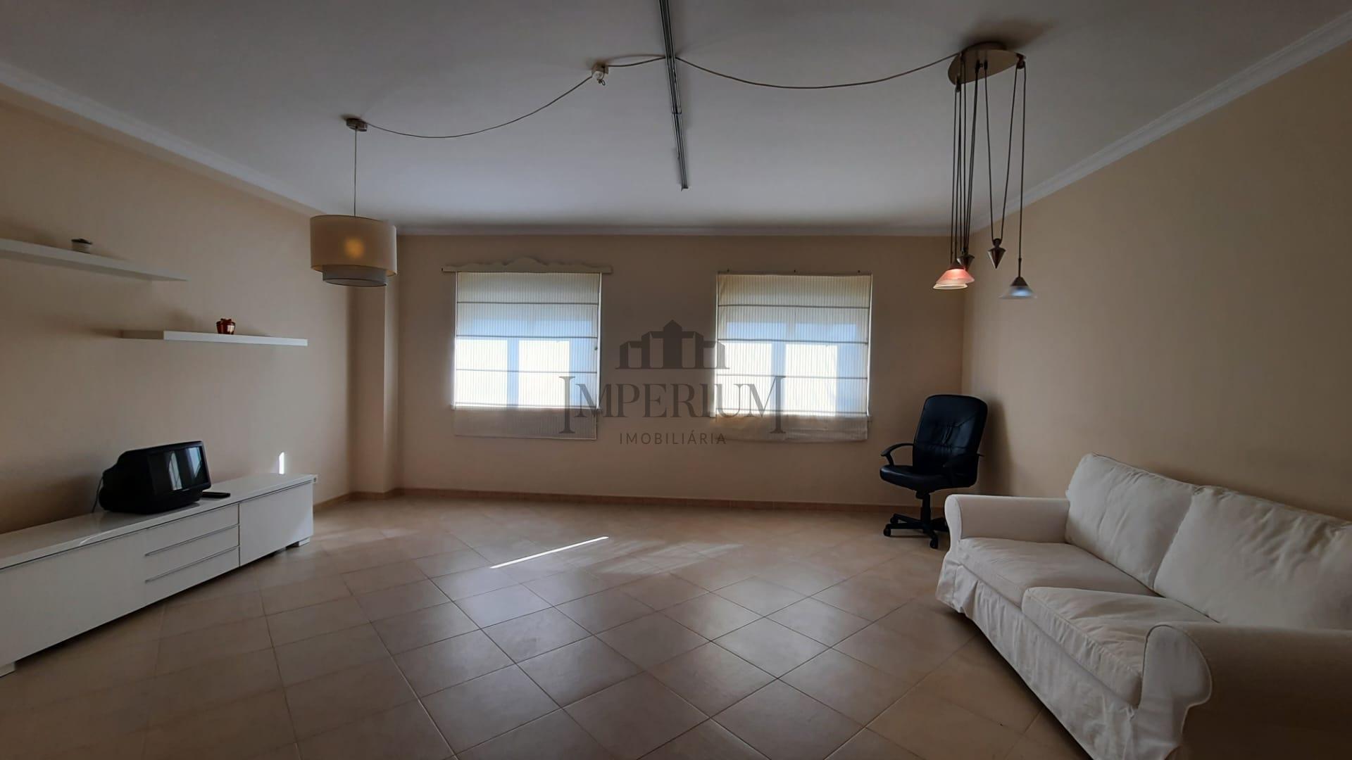 Apartamento T1 Arrendamento em Carregado e Cadafais,Alenquer