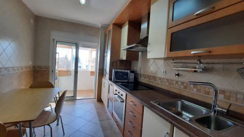 Apartamento T1 Arrendamento em Carregado e Cadafais,Alenquer