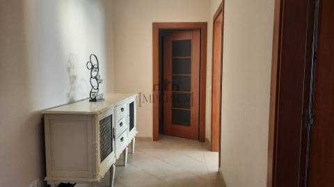 Apartamento T1 Arrendamento em Carregado e Cadafais,Alenquer