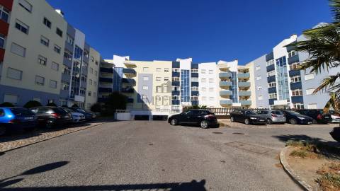 Apartamento T1 Arrendamento em Carregado e Cadafais,Alenquer