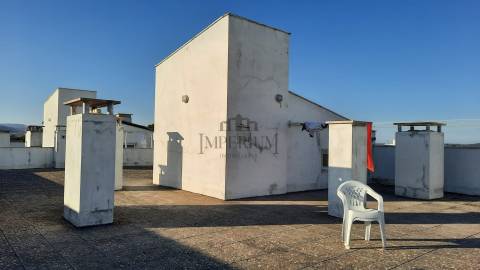Apartamento T1 Arrendamento em Carregado e Cadafais,Alenquer