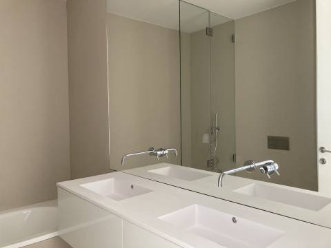 Apartamento T3 Duplex com piscina no terraço.