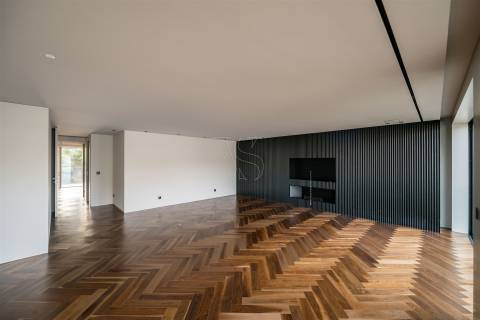 Apartamento de luxo c/ 4 suites, acabamentos premium, Junto à Avenida da Boavista