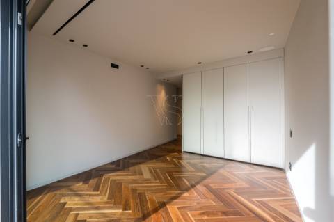 Apartamento de luxo c/ 4 suites, acabamentos premium, Junto à Avenida da Boavista