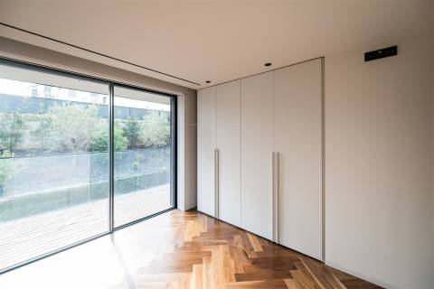 Apartamento de luxo c/ 4 suites, acabamentos premium, Junto à Avenida da Boavista