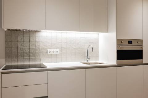 Apt. T1+1 c/ Jardim  a 190 mt  Est. do Metro S. Bento - Centro Histórico Porto