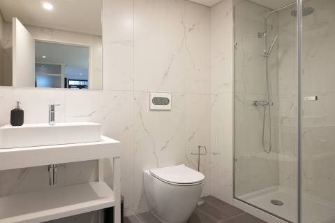 Apt. T1+1 c/ Jardim  a 190 mt  Est. do Metro S. Bento - Centro Histórico Porto