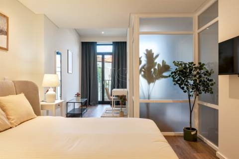 Apt. T1 c/ Varanda  a 190 mt  Est. do Metro S. Bento - Centro Histórico Porto