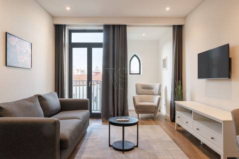 Apt. T1+1 c/ varanda a 190 mt  Est. do Metro S. Bento - Centro Histórico Porto