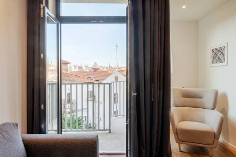 Apt. T1+1 c/ varanda a 190 mt  Est. do Metro S. Bento - Centro Histórico Porto