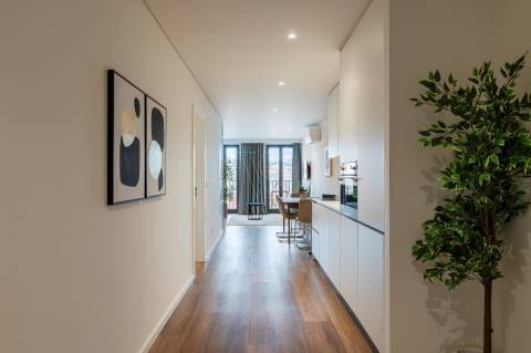 Apt. T1+1 c/ varanda a 190 mt  Est.do Metro S. Bento - Centro Histórico Porto