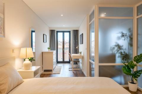 Apt. T1+1 c/ varanda a 190 mt  Est.do Metro S. Bento - Centro Histórico Porto