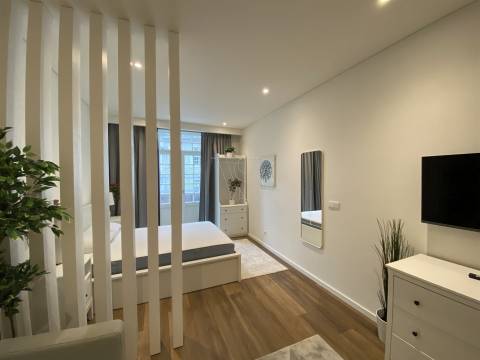 Apt. T2 a 190 mt  Est.do Metro S. Bento - Centro Histórico Porto