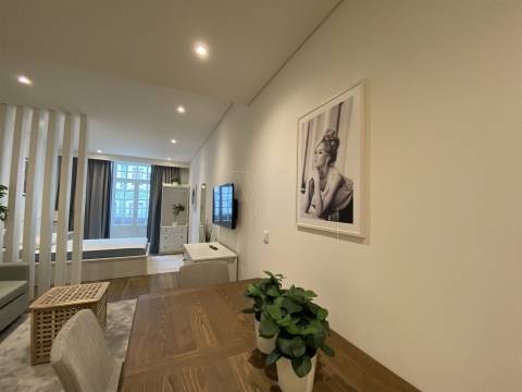 Apt. T2 a 190 mt  Est.do Metro S. Bento - Centro Histórico Porto