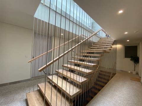 Apt. T2 a 190 mt  Est.do Metro S. Bento - Centro Histórico Porto