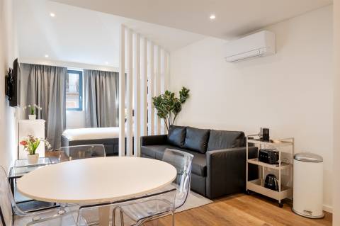 Apt. T2 a 190 mt  Est.do Metro S. Bento - Centro Histórico Porto