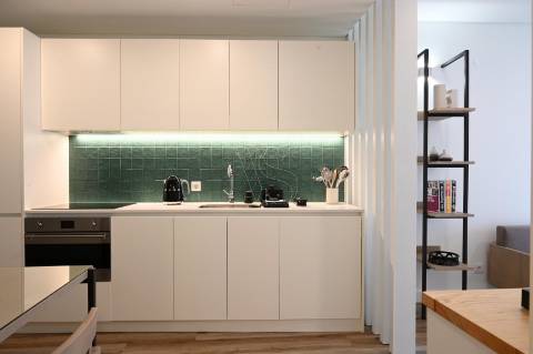 Apartamento T1 - Junto à Ponte D. Luís I - A 350mt Estação de  Metro "Jardim do Morro".