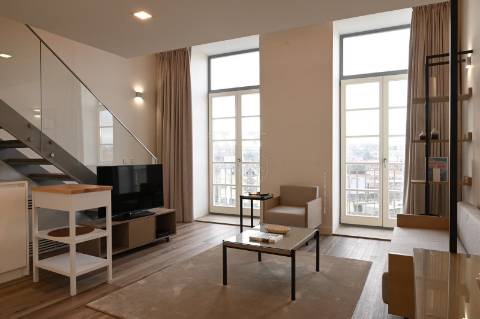 Apartamento T1 - Junto à Ponte D. Luís I - A 350mt Estação de  Metro "Jardim do Morro".