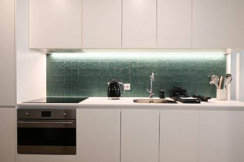 Apartamento T1 - Junto à Ponte D. Luís I - A 350mt da Estação de  Metro "Jardim do Morro".