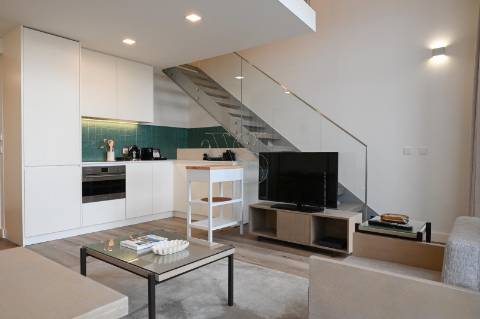 Loft  - Junto à Ponte D. Luís I - 350mt da Estação de  Metro "Jardim do Morro".