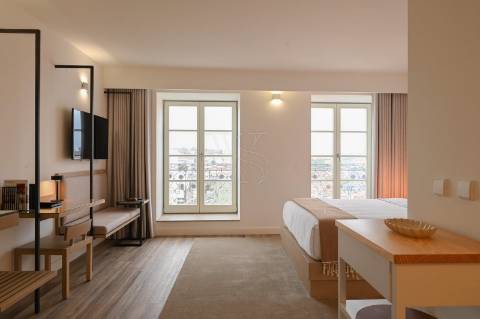 Loft T1 + T0 - Junto à Ponte D. Luís I - 350mt Est. Metro Jardim do Morro.