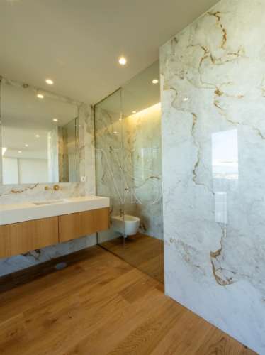 Apartamento luxo  c/33mt de frente de Rio e 333m2. Junto à Foz.