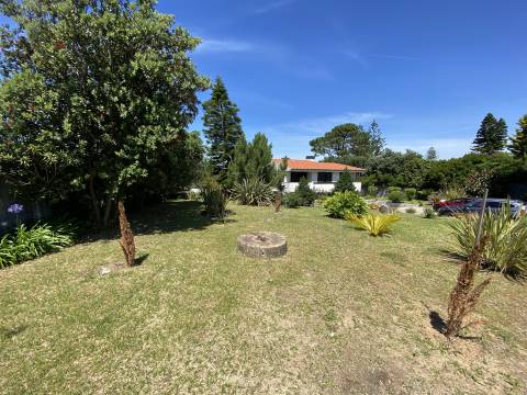 Moradia Clássica/Luxo em Miramar - Arrendamento