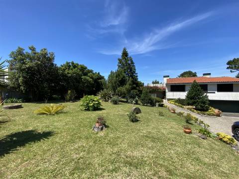 Moradia Clássica/Luxo em Miramar - Arrendamento