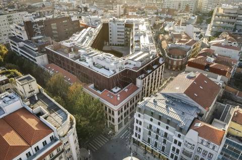 Apartamento T3  exclusivo e único, junto ao Mercado do Bolhão.