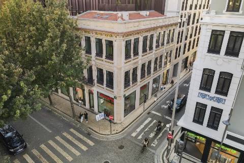 Apartamento T3  exclusivo e único, junto ao Mercado do Bolhão.