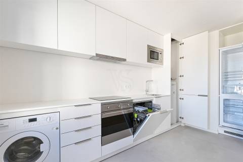 Apartamento T2  - Metro do Dragão - Porto