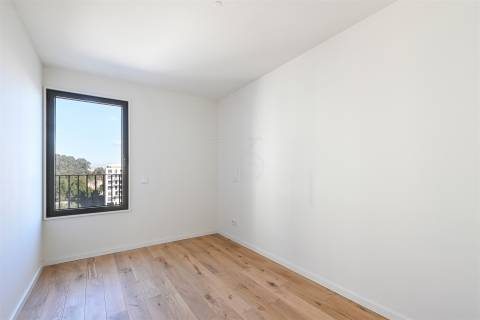 Apartamento T2  - Metro do Dragão - Porto