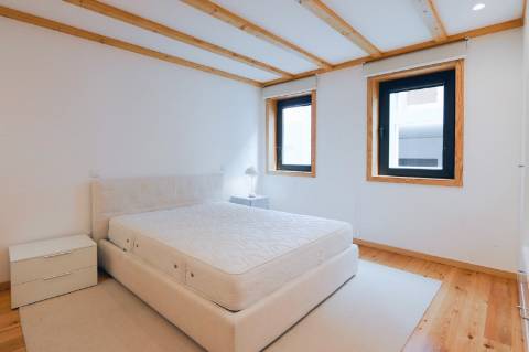 Duplex T2 Único em Frente ao Museu de Serralves – 100 m do MetroBus