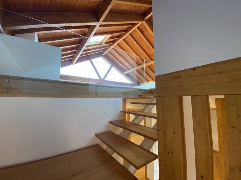 Duplex T2 Único em Frente ao Museu de Serralves – 100 m do MetroBus