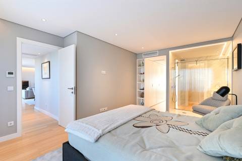 Viva no Topo: Penthouse Exclusiva junto ao Estádio do Dragão