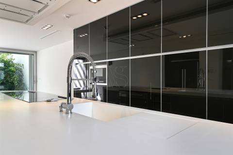 Moradia T6 de Luxo c/ Piscina - Lote de 1.500 m² — A 100 m da Praia de Valadares